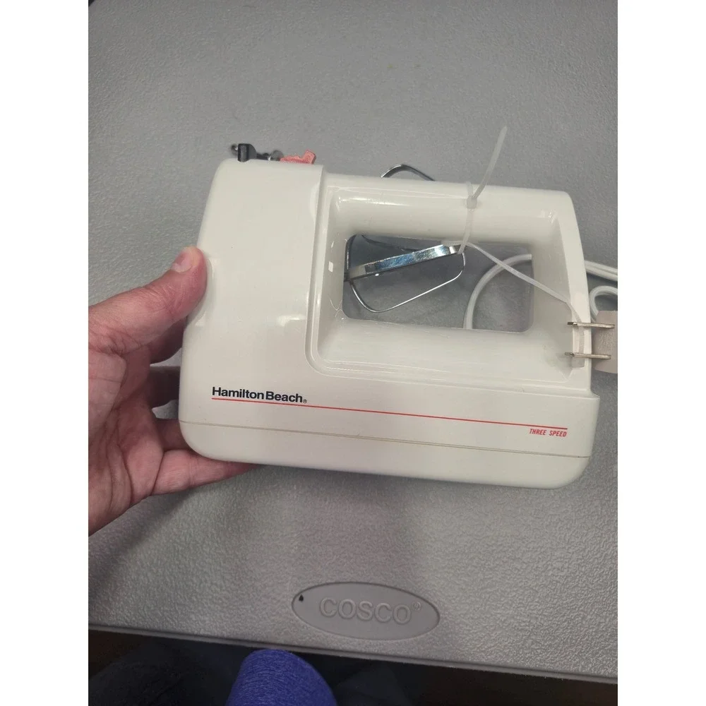 Hamilton Beach White 3 Speed Hand Mixer with Chrome Beaters 8700 Type M24